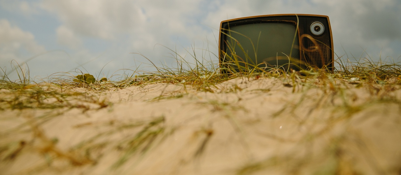 Zombie Apocalypse scare you? Try graduating without a job!